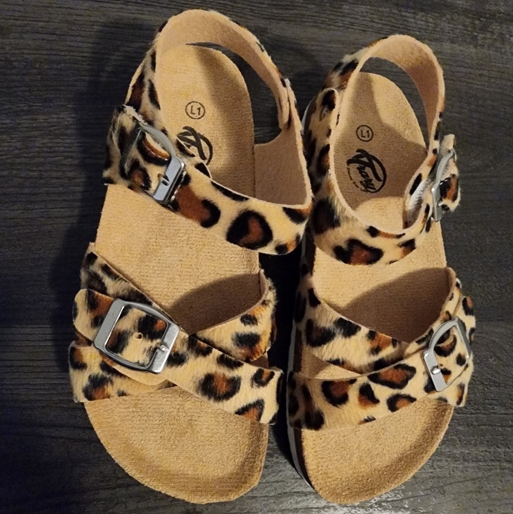 Trary Girls Sandals Adjustable Buckle Causal Sandals for Girls 